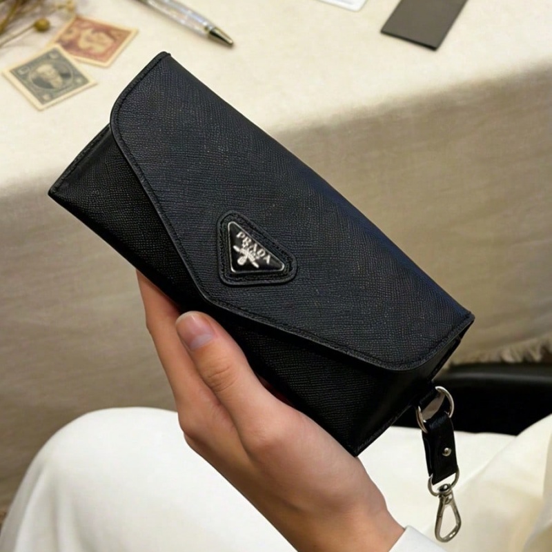 Prada Brillenetui aus schwarze – Women Bags Prada Bewertung und Preis