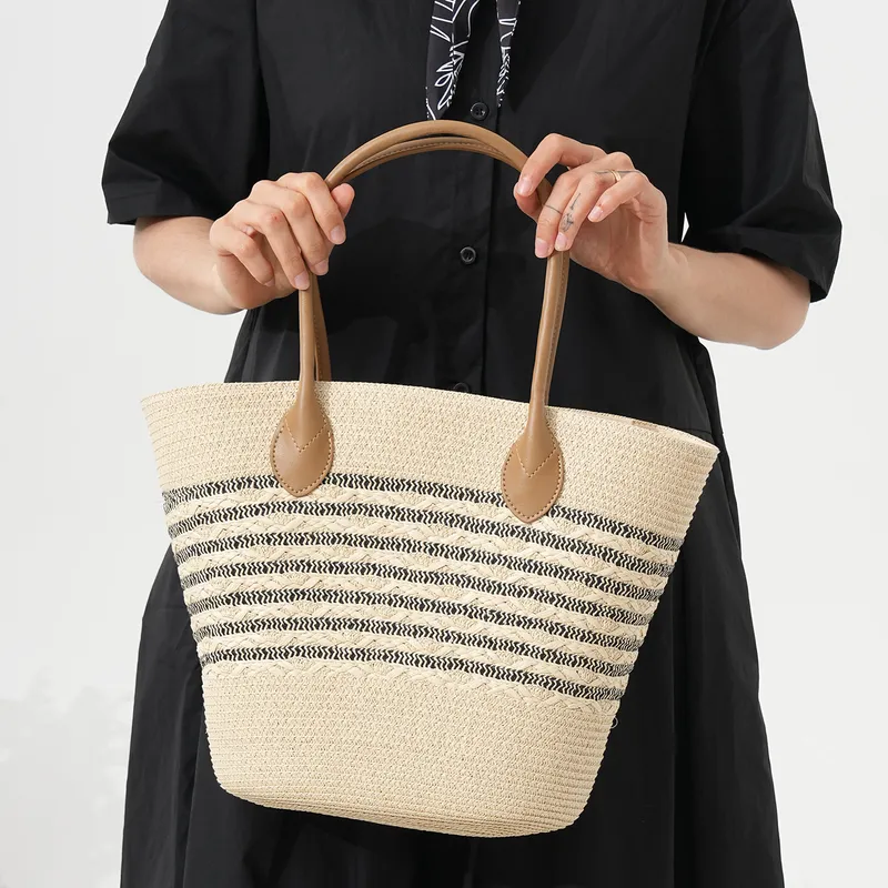 Gestreifte gewebte Stroh-Stran – Women Bags Dkny Bewertung und Preis