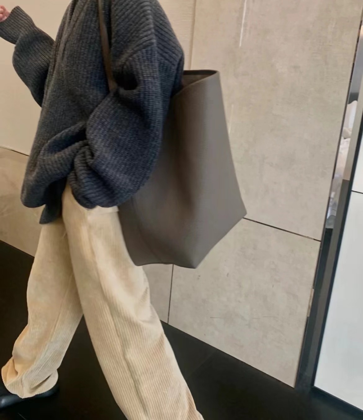 Herbst-Winter-Tasche aus Rinds – Women Bags Dkny Bewertung und Preis